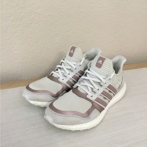 Adidas ultra boost DNA S&L orbit grey/vapour grey metallic/crystal white size 9